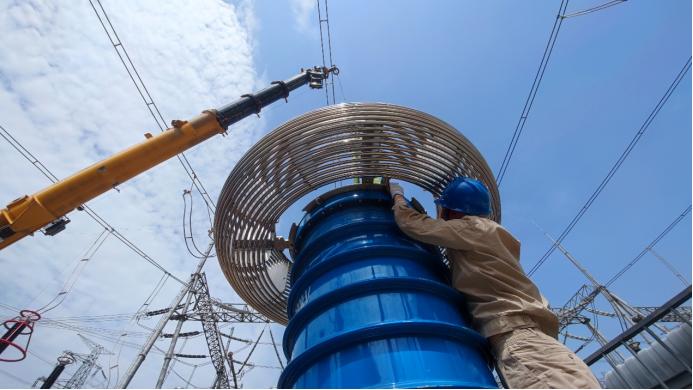南京龙王山500千伏变电站主变扩建工程成功投运