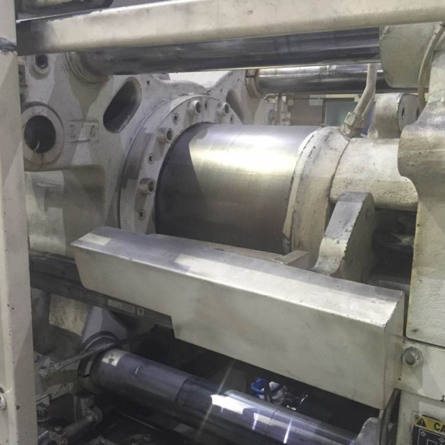 注塑调机技巧：&nbsp;先慢后快射胶法